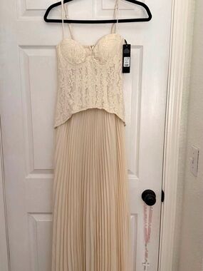 Fashion Nova Cream Lace Bustier Maxi Dress